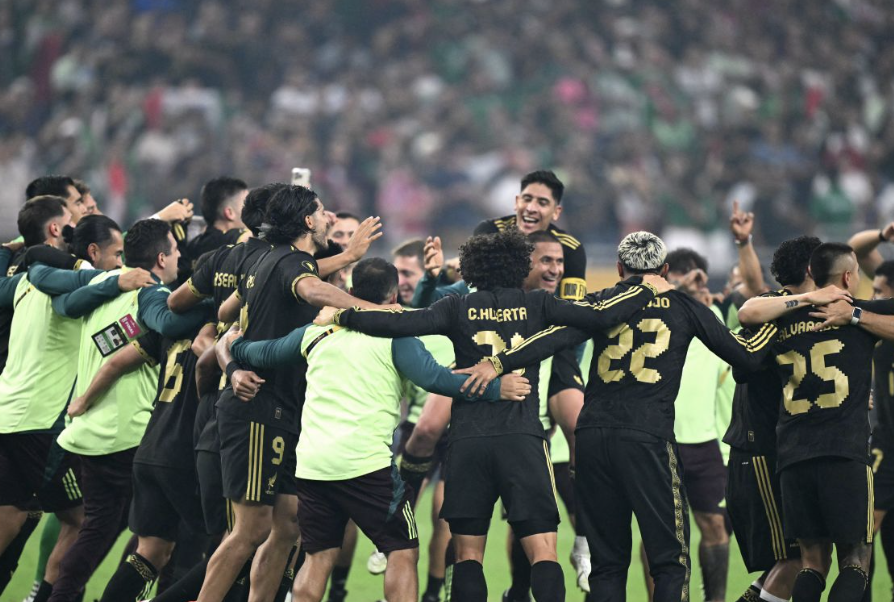 MÉXICO CAMPEÓN DE LA COPA ORO 2025; VENCE 2-1 A ESTADOS UNIDOS Y ACUMULA 10 TÌTULOS